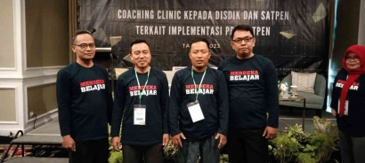 Pembukaan Coaching Clinic PBD di Oakwood Hotel Surabaya
