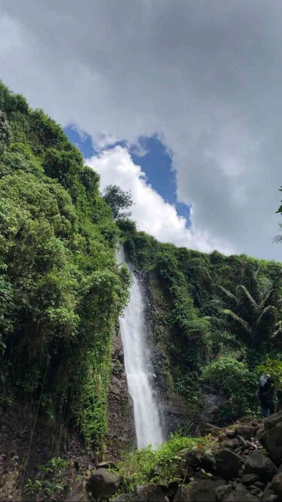 Songgo Langit Waterfall: A Natural Wonder in Jepara, Indonesia