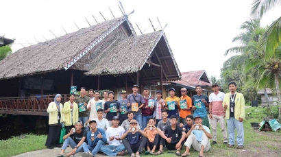 Mengenal Program Inovatif: Sekolah Lebah Madu untuk Konservasi Hutan dan Pemberdayaan Masyarakat di Kepulauan Mentawai