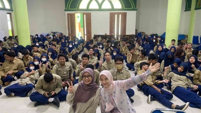 Edukasi dan Skrining Anemia melalui Pemeriksaan Kadar Hemoglobin pada Remaja SMA Muhammadiyah 23 Jakarta Timur