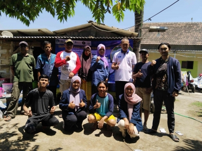 TIM PKM PM UB Berdayakan Masyarakat Desa Tambak Kalisogo dengan Program Padi Apung Terproteksi