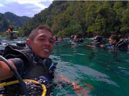 David Hidayat, Si Anak Nelayan yang Kini Jadi Penjaga Pantai dari Pesisir Selatan