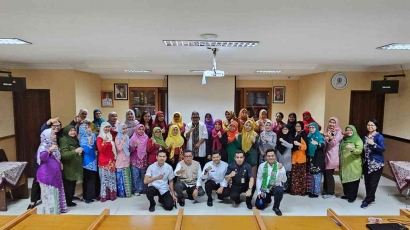 Belajar dan Berbagi Ilmu Literasi Digital di SMKN 57 Jakarta