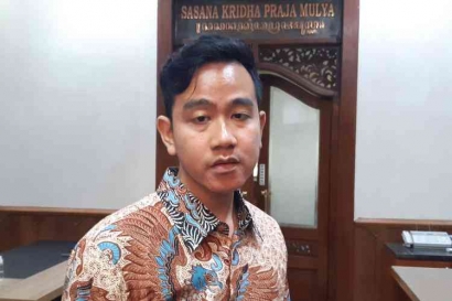 Ahok Ogah Gibran Cawapres, Akar Masalah di Indonesia adalah Korupsi