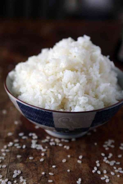 Menarik! Olahan Nasi Putih Menjadi Puding Nasi
