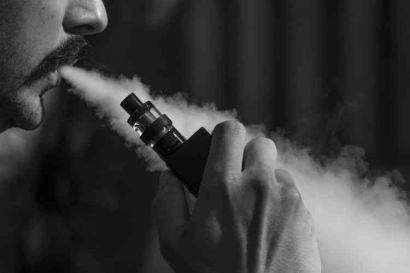 Bahaya Vaping: Mengungkap Ancaman Tersembunyi dari Penggunaan E-Cigarettes