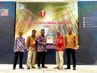 Raih Penghargaan Courier of The Year di Indonesia Logistic Award 2023, Ini Komitmen Nyata JNE
