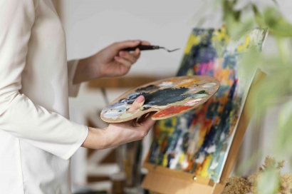 Hobby Menggambar tetapi Bingung dengan Masa Depan? Berikut Berbagai Profesi untuk Seniman!