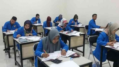 Pekan UTS Mahasiswa Program Studi Sarjana Akuntansi Universitas Pamulang