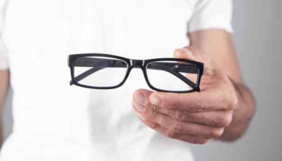 Tips Memilih Kacamata yang Nyaman dan Trendi untuk Aktivitas Sehari-hari