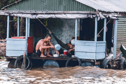 Badai Tropis Menyebabkan Banjir di Indonesia