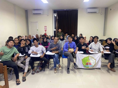 Kolaborasi dengan Disporabudpar Kabupaten Sampang, Himasa Surabaya Adakan Kajian Sejarah Peradaban Sampang
