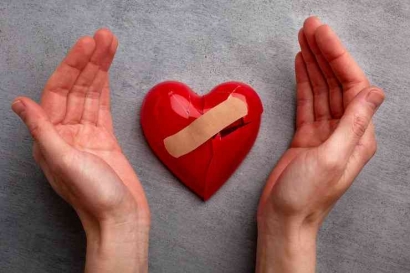 Self-Love: Kunci Penting dalam Mengatasi Luka Emosional