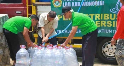 LDII Salurkan Bantuan Air Bersih kepada Masyarakat di Tengah Krisis Kemarau