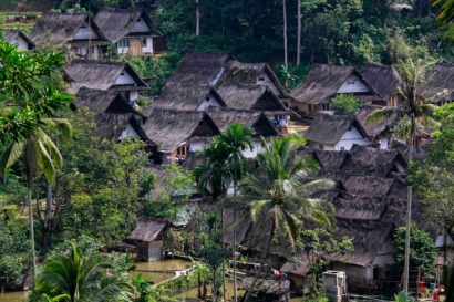 Kampung Adat Miduana, Serpihan Surga yang Tersembunyi di Cianjur