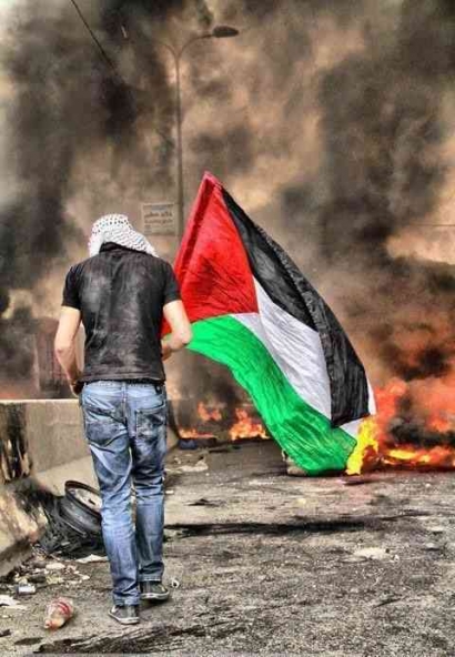 Cahaya di Tengah Kegelapan: Kisah Semangat Perjuangan Rakyat Palestina Melawan Kependudukan Israel