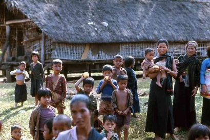 Suku Ruc: Suku Paling Misterius di Vietnam yang Memiliki Ritual Shamanik dengan Mantra-Mantra