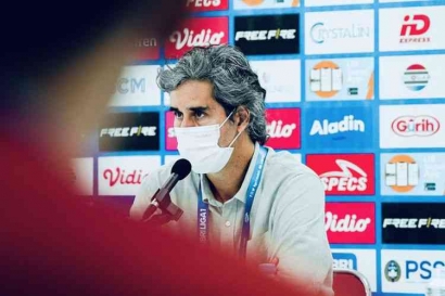 Pembuktian Stefano Cugurra di Liga 1 2023-2024