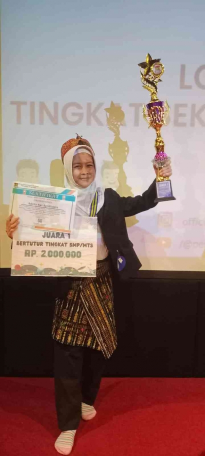 Kisah Inspiratif: Adelia Juara 1 Lomba Bertutur Tingkat SMP / Mts Kab. Tangerang