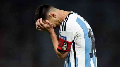 Messi Maksa Lewati Barisan Belakang Uruguay yang Berujung Gol Nunez