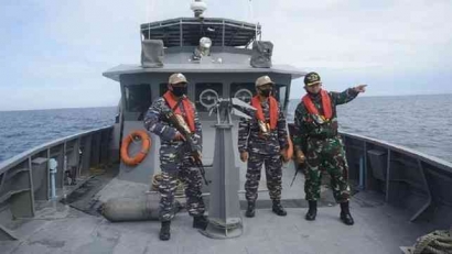 TNI Angkatan Laut di Garda Depan Menangkap Penyelundupan Barang Ilegal di Perairan Indonesia