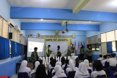 Penyuluhan Peningkatan Software Skill Pelajar Kelas 8 SMPN 107 Jakarta