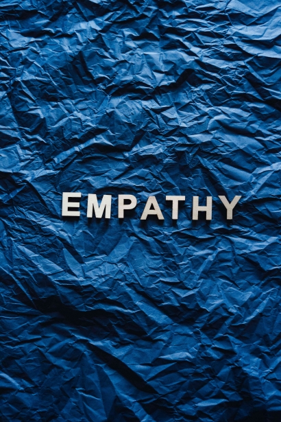 3 Jenis Empati, Memahami, Merasakan, dan Membantu