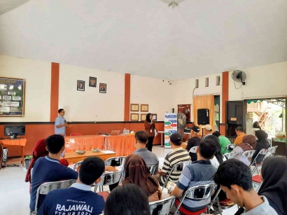 Mahasiswa MSIB Batch 5 di Surabaya Melakukan Sosialisasi tentang Budidaya Hortikultura, Sistem Hidroponik, dan Pengendalian HPT yang Ramah Lingkungan