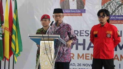 Pesan Penting Haedar Nashir dalam Resepsi Milad 111 Tahun Muhammadiyah PDM Kota Bandung