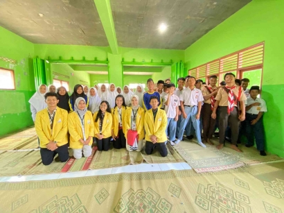 Mahasiswa GIAT 6 UNNES Desa Kenteng Sukses Mengedukasi Siswa MTS ASALAFI Tentang Keselamatan Berkendara Lalu Lintas di Indonesia