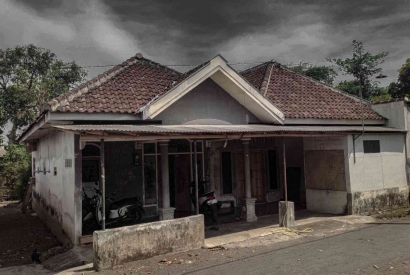 Teror, Keran Air Rumah Kosong Posko Peserta KKN Putra Dusun Krajan