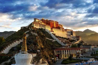 Mengenal Tibet: Dataran Tertinggi di Benua Asia