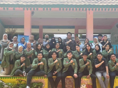 Sosialisasi dan Pendampingan Hukum Pendaftaran Merek Dagang UMKM di RPTRA Anggrek Lebak Bulus oleh Mahasiswa Fakultas Hukum UPN Veteran Jakarta
