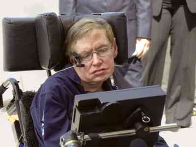 Ketika Hawking Mewajibkan Mempercayai yang 'Gaib' demi  Ketepatan Percobaan