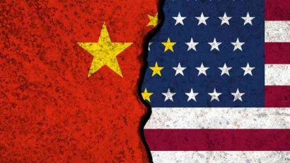 Politik Luar Negeri Indonesia: Bagaimana Indonesia menjaga Hubungan dengan AS dan Cina di Tengah Persaingan antara AS dengan Cina