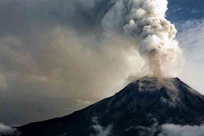 Bagaimana Letusan Freatik pada Gunung Api Terjadi?