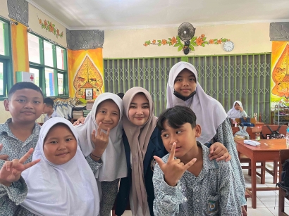 Mahasiswa KKN Tematik Undip Berikan Sosialisasi dan Edukasi Mengenai Pertolongan Pertama Dalam Meningkatkan Sikap Kepedulian di SDN Bulusan, Semarang