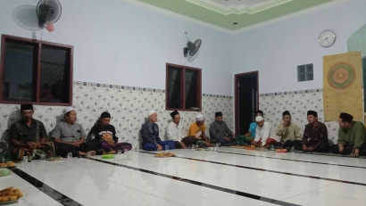 Mahasiswa KKN IAI Syarifuddin dan Masyarakat Satukan Visi dalam FGD Megah: Bersama Menuju Kemajuan Bersama!
