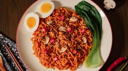 From Ordinary to Extraordinary: Viral Indomie Noodle Hacks!