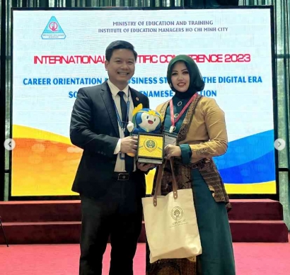 Perkuat Kerjasama Internasional Vietnam-Indonesia: Dosen UM Menebar Kiat Sukses Edu-Project Tingkat Internasional