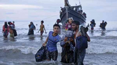 Local Responses to Rohingya Arrival in Aceh Stir Controversy