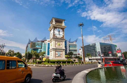 Medan: Seharian Menyibak Pesona Kota Metropolitan