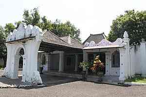 Destinasi Wisata Bernuansa Kerajaan di Kota Cirebon