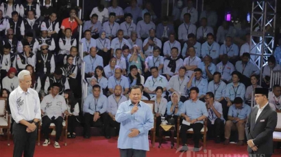 Mencari Pemimpin Visioner: Kriteria Kepemimpinan yang Mendefinisikan Masa Depan Indonesia
