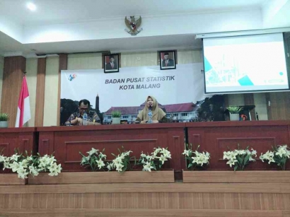 Mahasiswa Asistensi Mengajar Dampingi Siswa Berkunjung ke Badan Pusat Statistik (BPS) Kota Malang