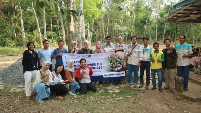 Optimalisasi Produktivitas Maggot: Tim OVOC Beri Pendampingan SOP Budidaya Maggot di Desa Murung Ilung, Kalimantan Selatan
