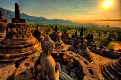 Borobudur: Menyapa Waktu dalam Megahnya keabadian