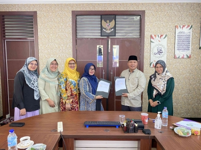 Fakultas Studi Islam UMRI dan Fakultas Psikologi UIR Tanda Tangan MoA dengan Fakultas Psikologi UIN Sunan Gunung Djati Bandung