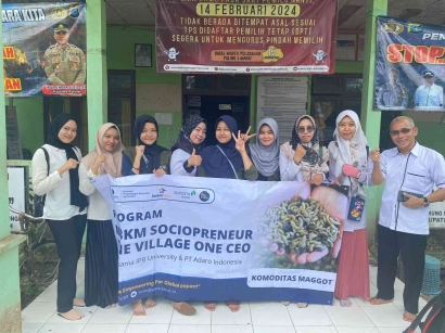 Tim OVOC IPB Kenalkan Pupuk Kasgot, Terobosan Baru untuk Bidang Pertanian di Desa Murung Ilung