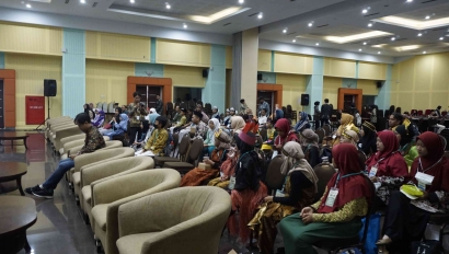 Murid Madrasah Ibtidaiyah Se-Yogyakarta dan Jateng Turut Meramaikan Acara Festib